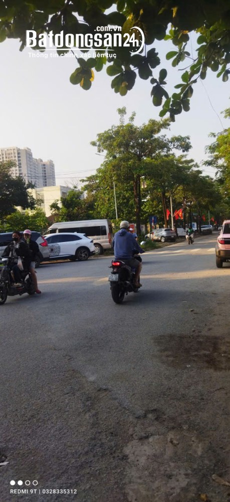 Nhà MT 50m2, giá 14 tỷ, vỉa hè, ô tô tránh, phân lô TĐC Tu Hoàng, P. Xuân Phương, Q. Nam Từ Liêm.