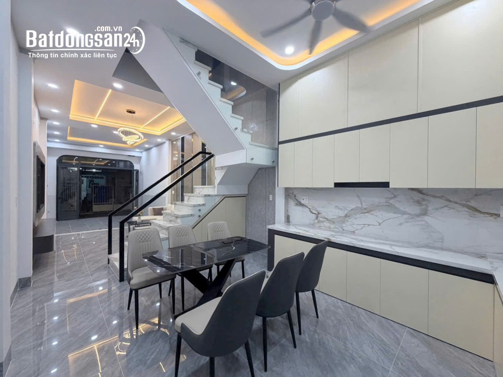  Bán nhà 1 trệt 1 lầu 63m2, sổ riêng, đường ô tô, chỉ 3,95 tỷ, P. Tân Triều, Đồng Nai.