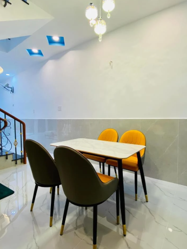 Bán Gấp Nhà Thạnh Lộc 29, Quận 12 – 2PN – Hẻm 4m – Cho Thuê 8,5 tr/th, chỉ 1.55 tỷ.