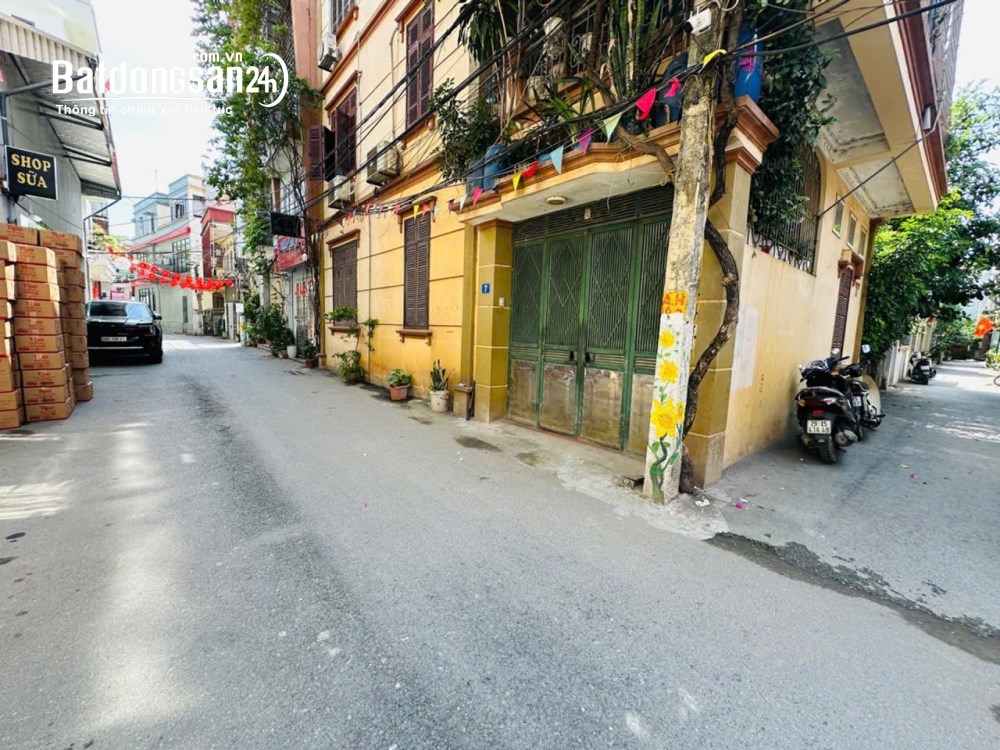 Nhà mt 38m2, nhỉnh 7 tỷ, ô tô đỗ cửa, thoáng trước sau, Quốc Lộ 32, Xã Hoài Đức, TP Hà Nội.