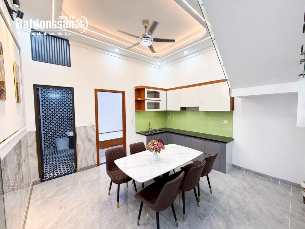 Nhà 1 Trệt 1 lầu, 65m2, giá 3.7 tỷ, Đường Nguyễn Thị Tồn, Phường Biên Hòa, Đồng Nai.