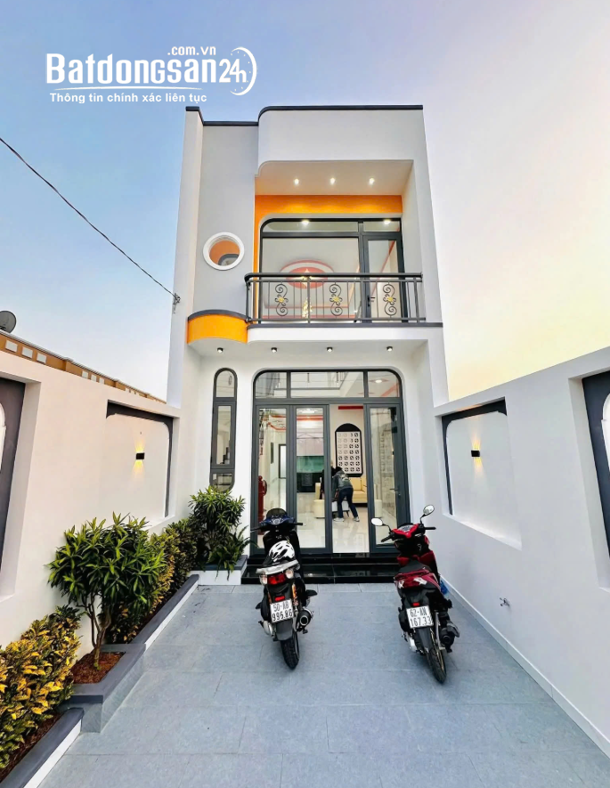 Bán nhà 1 trệt 1 lầu, 120m2, giá 2.5 tỷ, Đ. Hồ Văn Cống, P. Bình Dương (Thủ Dầu Một cũ).