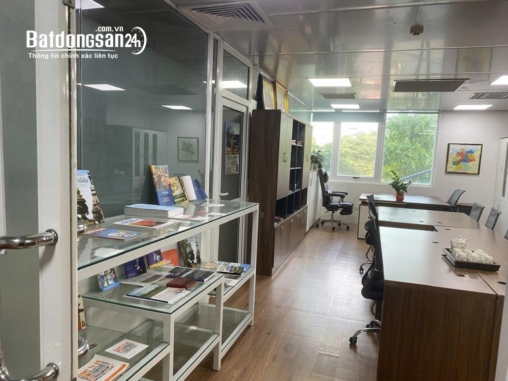  CHO THUÊ VP FULL NỘI THẤT 150M2 TÒA HCMCC, VIEW HỒ TÂY VỊ TRÍ CỰC ĐẸP.