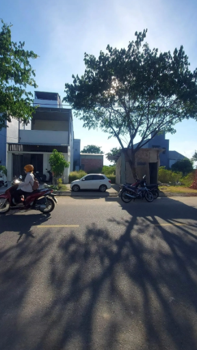 Hàng hiếm sen sông Đô Tỏa – MT Trần Minh Thiệt/Đà Nẵng – đường 10,5m – chỉ 4,9 Tỷ.