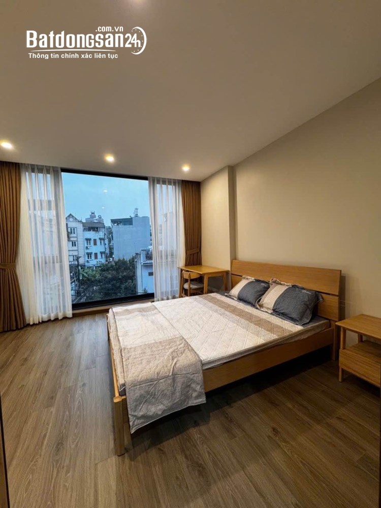 Bán nhà 4 tầng 70m2, nhỉnh 12 tỷ, Phố Lệ Mật, Phường Việt Hưng (Q Long Biên cũ), TP Hà Nội
