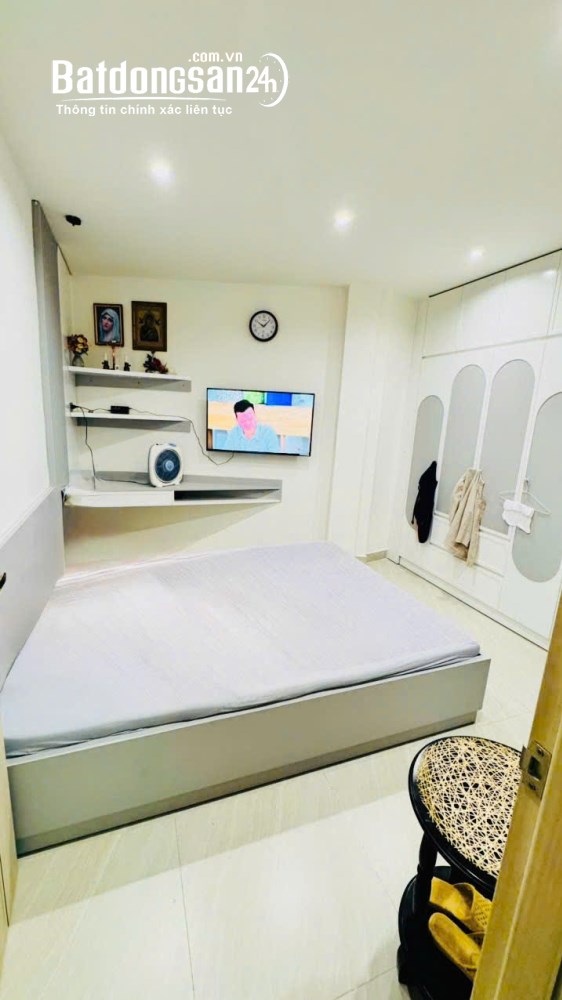 Nhà Đẹp Lê Văn Sỹ – Ngang Gần 8m – 4PN – Chỉ Nhỉnh 9 Tỷ.