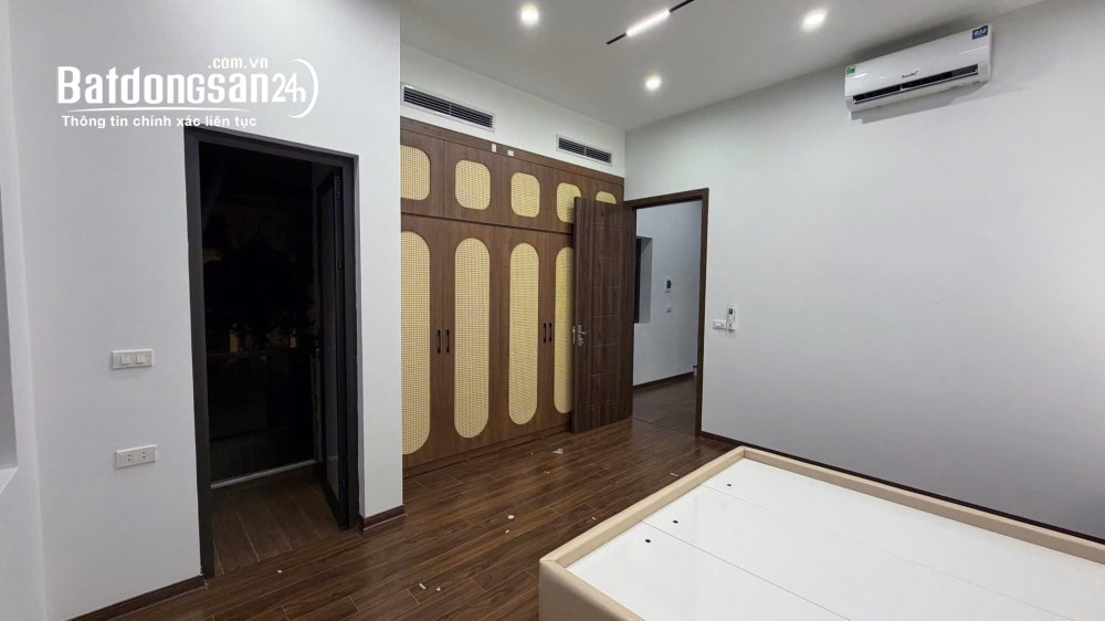 Bán nhà lô góc 2 mặt thoáng tại Quang Tiến Đại Mỗ, 45m2, 4.6 tỷ, full nội thất, ở ngay