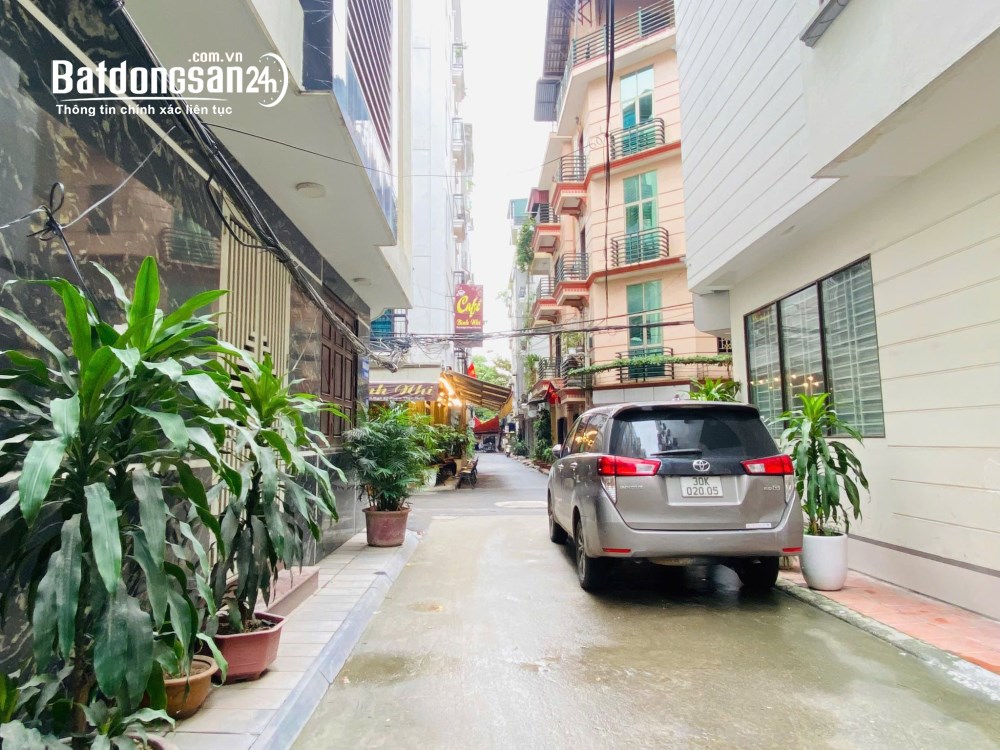 Bán nhà 5 tầng thang máy ngõ 401 Xuân Đỉnh, 31m2, 8.8 tỷ, ô tô cách 20m, sổ đỏ chính chủ.