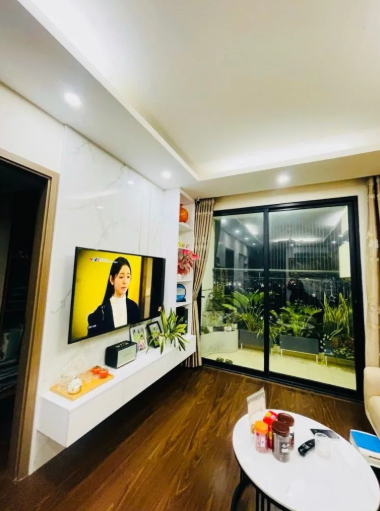 Bán căn hộ chung cư 70m2 2PN đường Nguyễn Xiển, Hoàng Mai, full nội thất cao cấp.