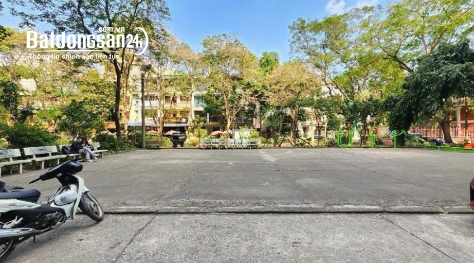 CC bán gấp căn hộ 70m2 - 2PN tầng trung, Đ. Nguyễn Xiển, Hoàng Mai, full nội thất.