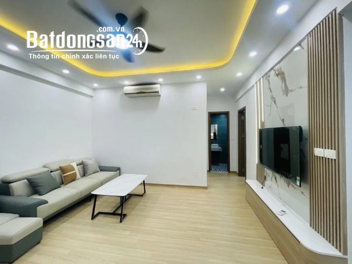 CC bán gấp căn hộ 70m2 - 2PN tầng trung, Đ. Nguyễn Xiển, Hoàng Mai, full nội thất.