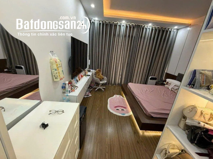 Bán nhà mặt phố Lý Thường Kiệt Hà Đông, 40m2, 4 tầng, lô góc, kinh doanh sầm uất.