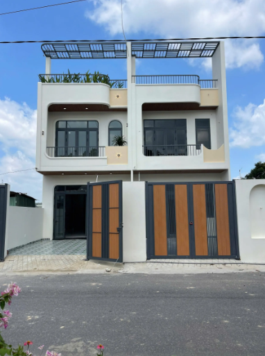 Bán nhà 3 tầng, 108m2, gần Thành Phố Mới, phường Định Hòa, Thủ Dầu Một, giá 3.6 tỷ.