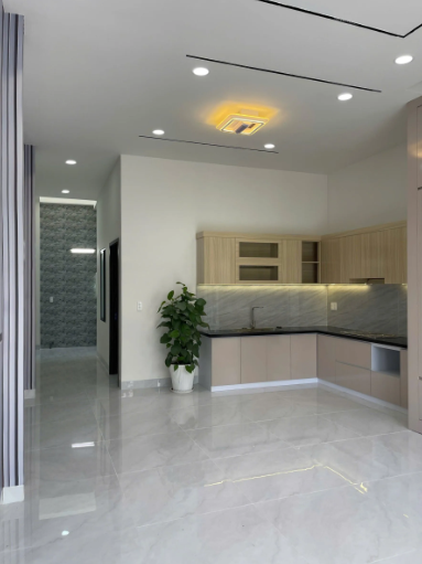 Bán nhà 3 tầng, 108m2, gần Thành Phố Mới, phường Định Hòa, Thủ Dầu Một, giá 3.6 tỷ.