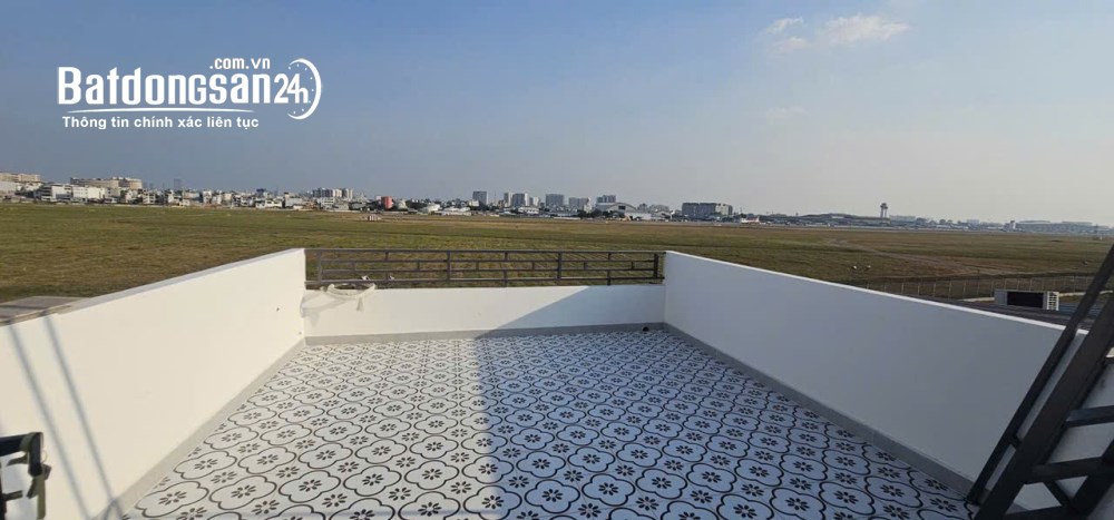 Bán nhà 3 tầng mới xây cạnh sân bay Tân Sơn Nhất Gò Vấp, diện tích 42m², giá chỉ 4.75 tỷ.