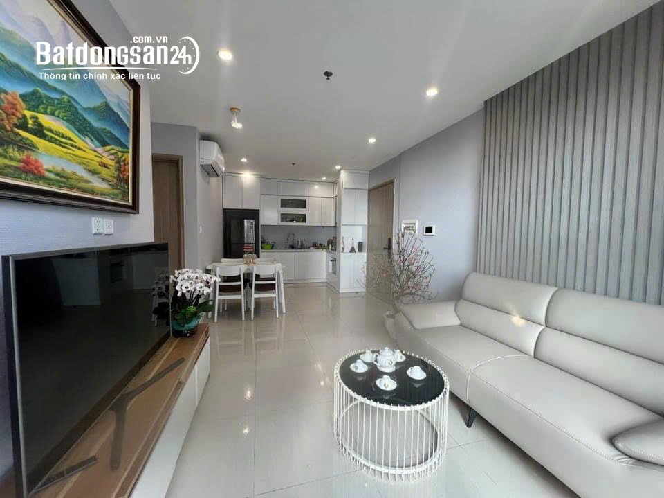 Căn hộ 3PN, 75.3m2, full nội thất, tầng trung, Gia Lâm, view thoáng không góc chết, giá 4.65 tỷ.