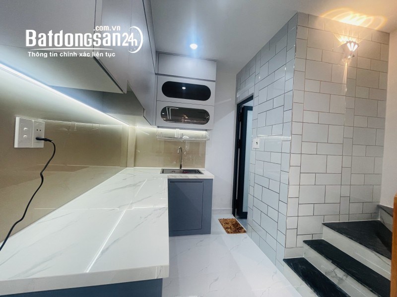 Nhà 1 trệt 1 lầu, hẻm ba gác, Tân Phú, diện tích 25m2 gần chợ Tân Hương, sổ riêng, hoàn công đủ.