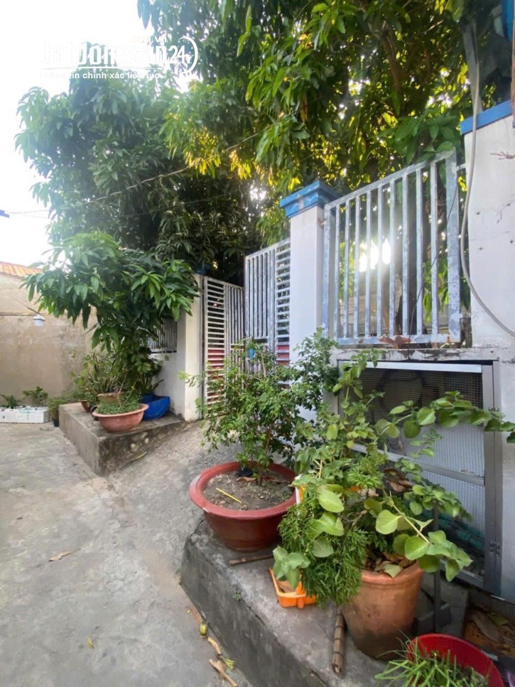 Đường Huỳnh Tấn Phát, Phú Xuân, Nhà Bè, đất 134m2, ngang 6m, sẵn nhà cấp 4 đẹp, giá 4.5 tỷ.