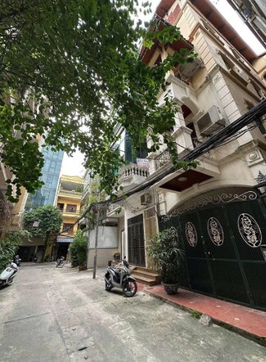 Biệt thự sân vườn Kim Mã, Ba Đình – 100m² ô tô tránh, 2 mặt ngõ 3 thoáng, kinh doanh VIP.