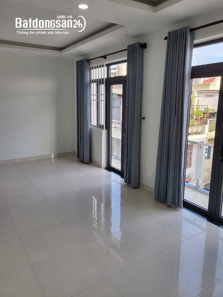 Cho thuê nhà làm văn phòng Thăng Long – Tân Bình, diện tích 42m² × 4 tầng, giá thuê 25 triệu/tháng.