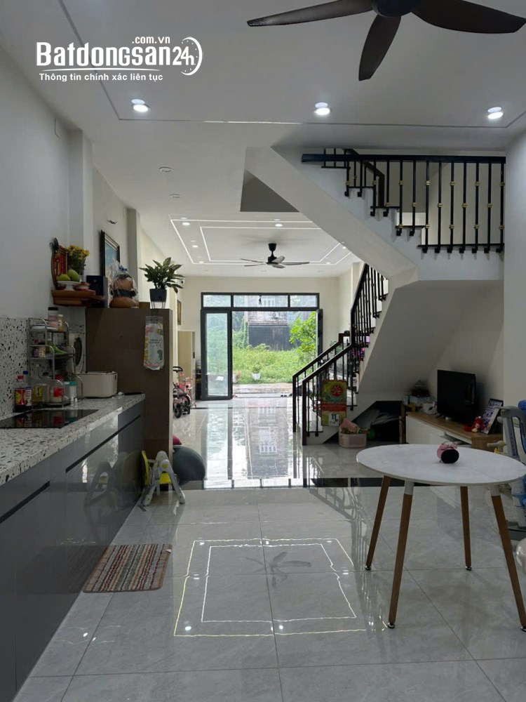 Bán nhà mặt tiền Phạm Thế Hiển – Quận 8, diện tích 67.5m² × 2 tầng, giá 6.3 tỷ.