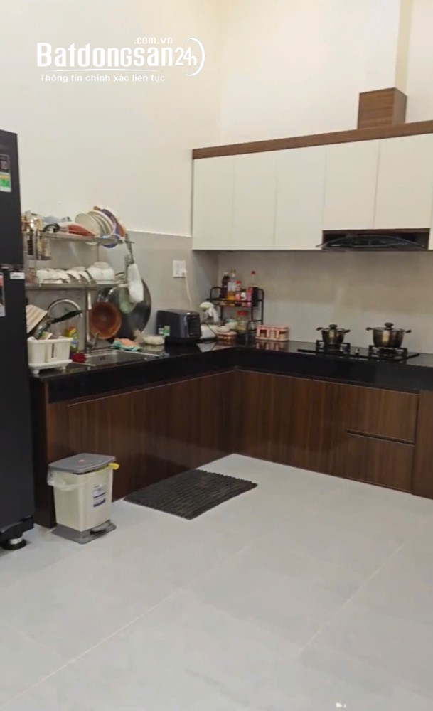 Bán nhà cấp 4 mới xây gần Lô 90 – Đức Trọng – Lâm Đồng, diện tích 140m², giá 2.3 tỷ.