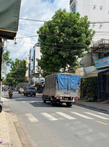 Nhà MT Tân Quý - Tân Phú, 72m2, ngang 4m, đường 15m, dòng tiền 20 tr/th, giá 12.3 tỷ.