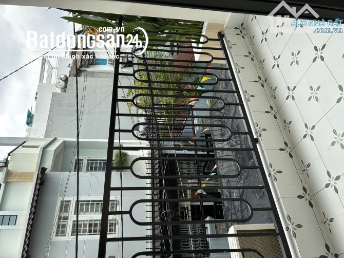 Nhà HXH Phạm Văn Đồng - Phan Văn Trị, Gò Vấp – 44m², nở hậu, 3PN, full nội thất, giá 6,3 tỷ.