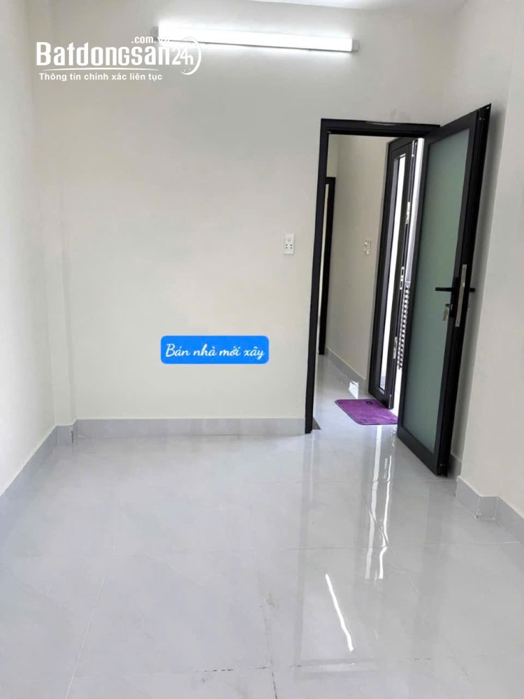 Nhà 3 tầng mới xây đường Lưu Hữu Phước – P.15, Quận 8, DT 3x10m, giá 2.6 tỷ (thương lượng).