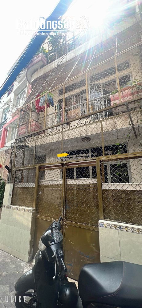 Bán nhà quận Tân Bình, vị trí trung tâm, 4 tầng, diện tích sử dụng rộng rãi, hẻm ô tô kinh doanh tố