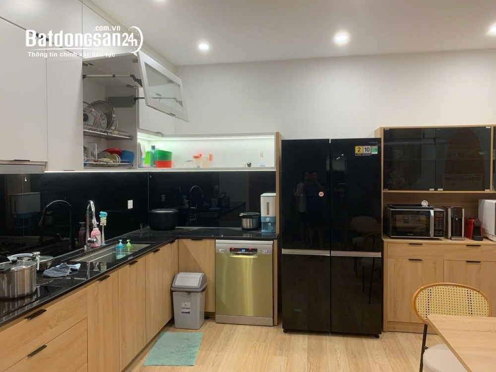 Chính chủ bán gấp căn hộ 97m² – 3PN – View mặt phố Tố Hữu – Giá 7 tỷ (có thương lượng).