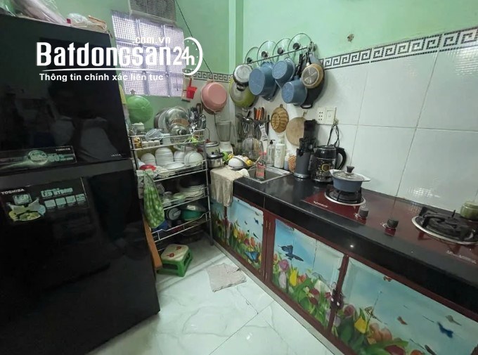 Nhà Phố Quận 8 - SHR - Hoàn Công Đủ - Không Lộ Giới - Gần Chợ Chánh Hưng.