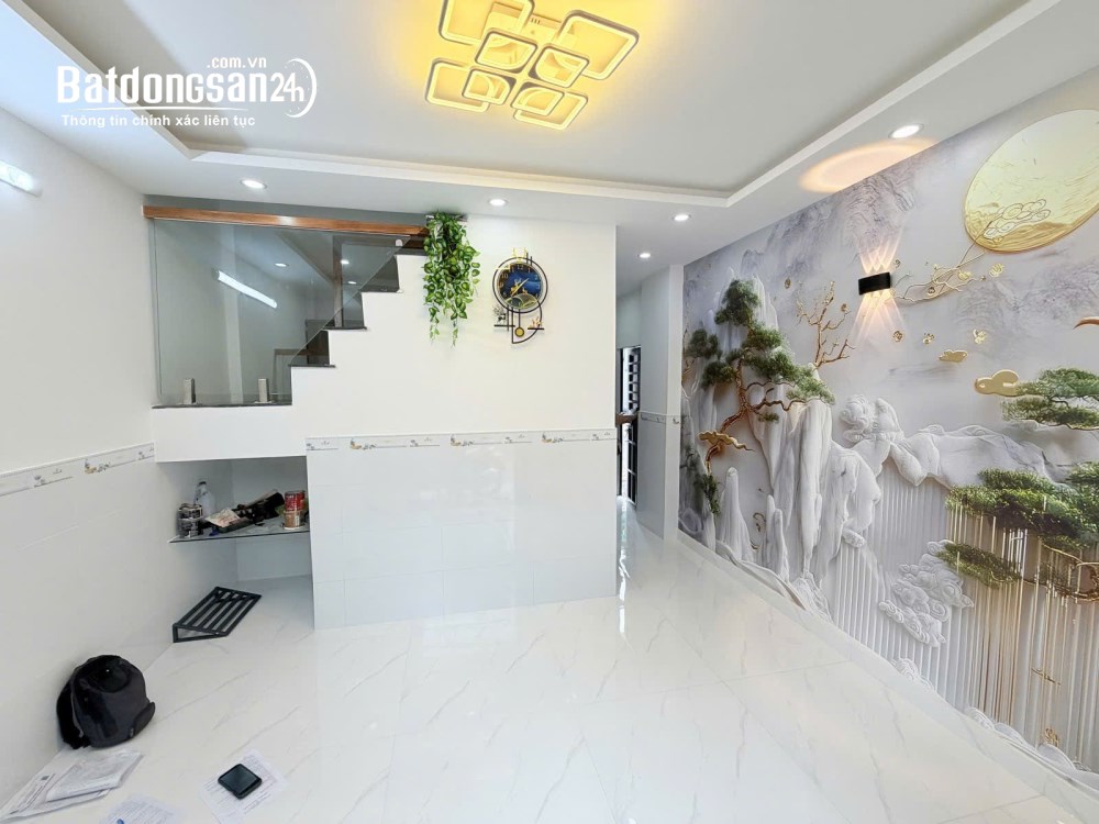 Bán nhà lô góc cực đẹp đường Nguyễn Thái Sơn, Gò Vấp – Sát vách sân bay – 1 trệt 1 lầu mới tinh.
