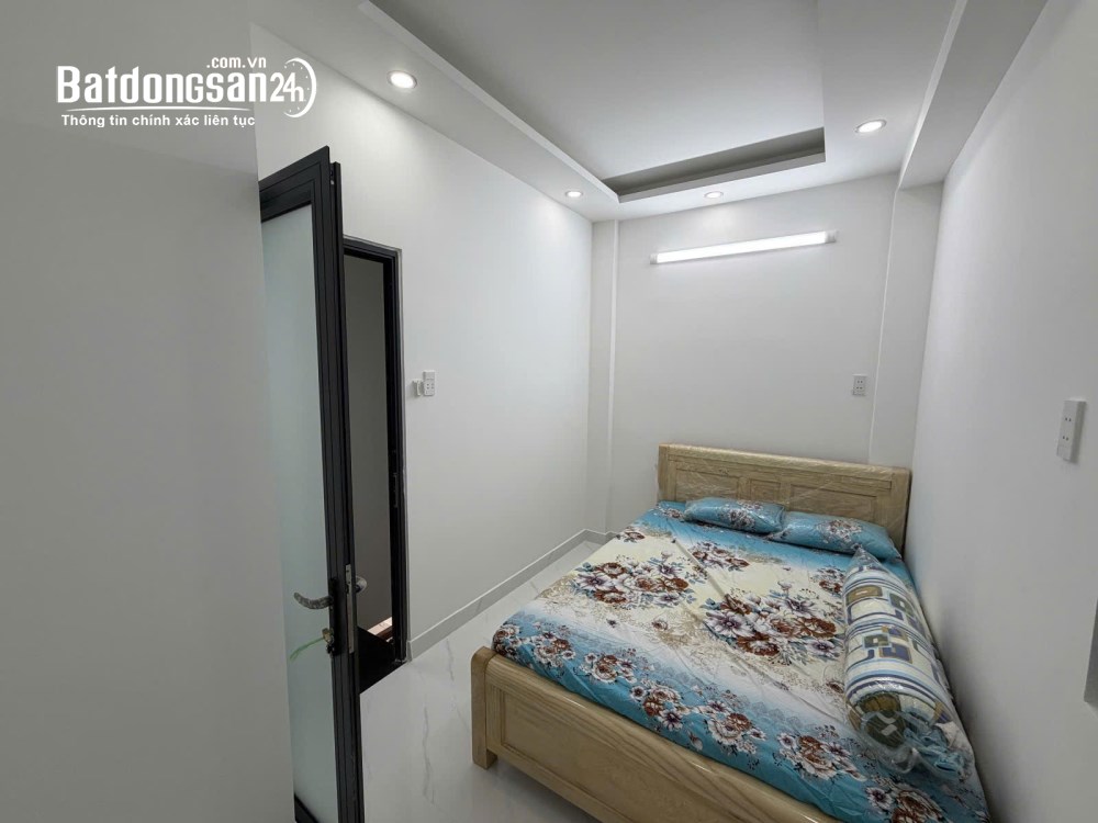 Bán nhà lô góc cực đẹp đường Nguyễn Thái Sơn, Gò Vấp – Sát vách sân bay – 1 trệt 1 lầu mới tinh.