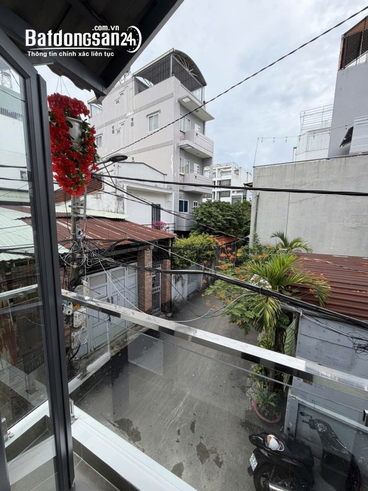 Bán nhà lô góc cực đẹp đường Nguyễn Thái Sơn, Gò Vấp – Sát vách sân bay – 1 trệt 1 lầu mới tinh.