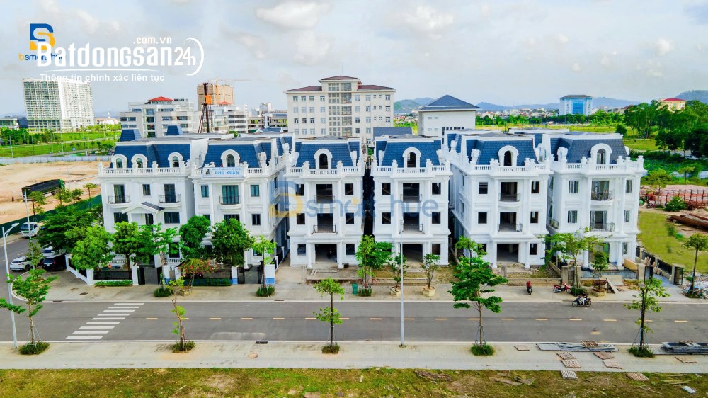 BIỆT THỰ SÂN VƯỜN NGHĨ DƯỠNG PHONG CÁCH TÂN CỔ ĐIỂN TRUNG TÂM THÀNH PHỐ HUẾ 