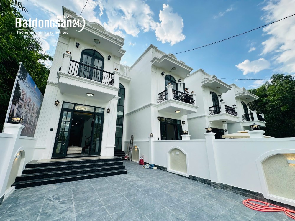 Bán nhà sân vườn cao cấp đường Minh Mạng, Phường Phú Xuân – 132m² – Giá 2,89 tỷ.