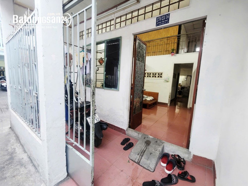 Bán nhà 42m² hẻm 270 Huỳnh Tấn Phát, Quận 7 – Giá 4,9 tỷ.