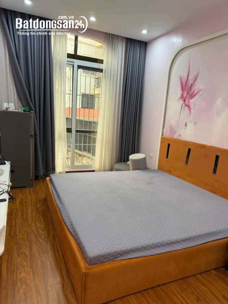 Bán nhà 5 tầng khu vực Thái Thịnh – Tây Sơn: 42m², vị trí trung tâm, tiện ích đầy đủ.