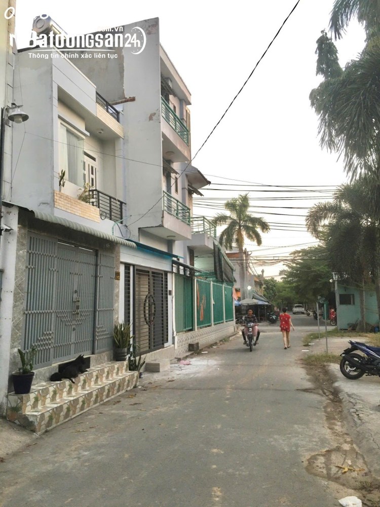 Cho thuê nhà nguyên căn tại KDC Phong Phú, Quốc lộ 50, Bình Chánh - 3PN - Giá 8 triệu/tháng.