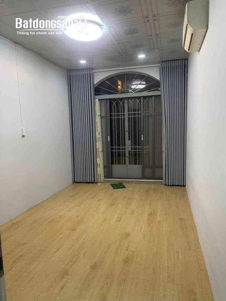 Bán nhà hẻm xe hơi tại đường Tám Danh, Chánh Hưng, Quận 8 - 42m2 - Giá 5.3 tỷ.