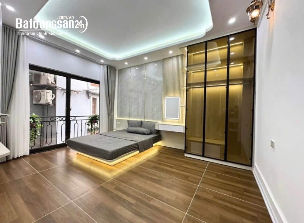 Nhà đẹp trung tâm Đống Đa - 6 tầng thang máy - ô tô qua nhà - hơn 10 tỷ.