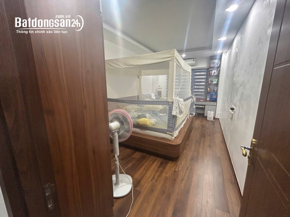 Nhà 5 tầng Nhân Hòa - Thanh Xuân, diện tích 31m², giá chỉ 10 tỷ.