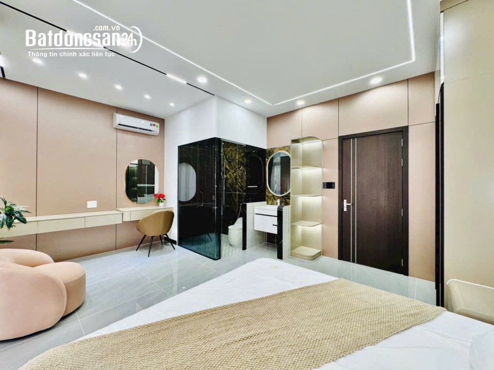 Nhà Thống Nhất, Gò Vấp - DT 5,5m x 10m - Thang máy - Giá tốt.