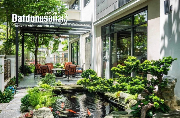 Đất Long Biên 85,2m² - Lô góc - Ô tô vào đất - Giá chỉ 13,8 tỷ.