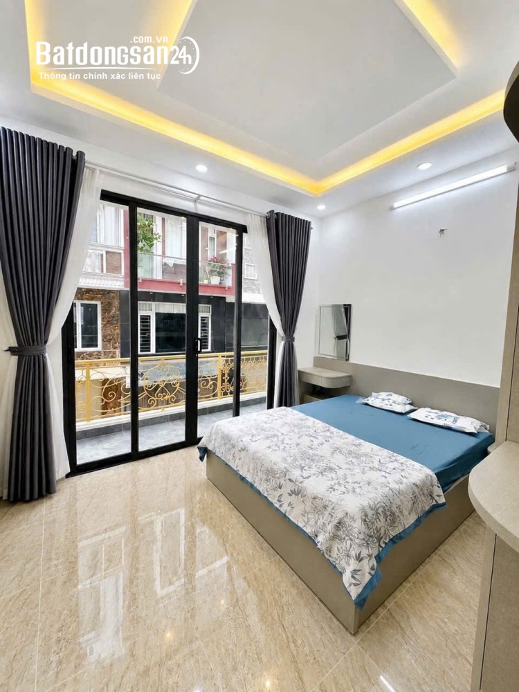 Nhà Phú Mỹ, Quận 7 - 50,5m² - 3 tầng mới hoàn thiện - Giá 10,5 tỷ.