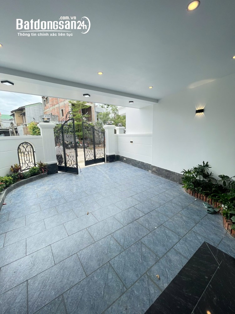 Bán nhà 4 tầng mặt tiền đường Nguyễn Như Chương, Ngọc Anh, TP Huế – giá 3,7x tỷ.