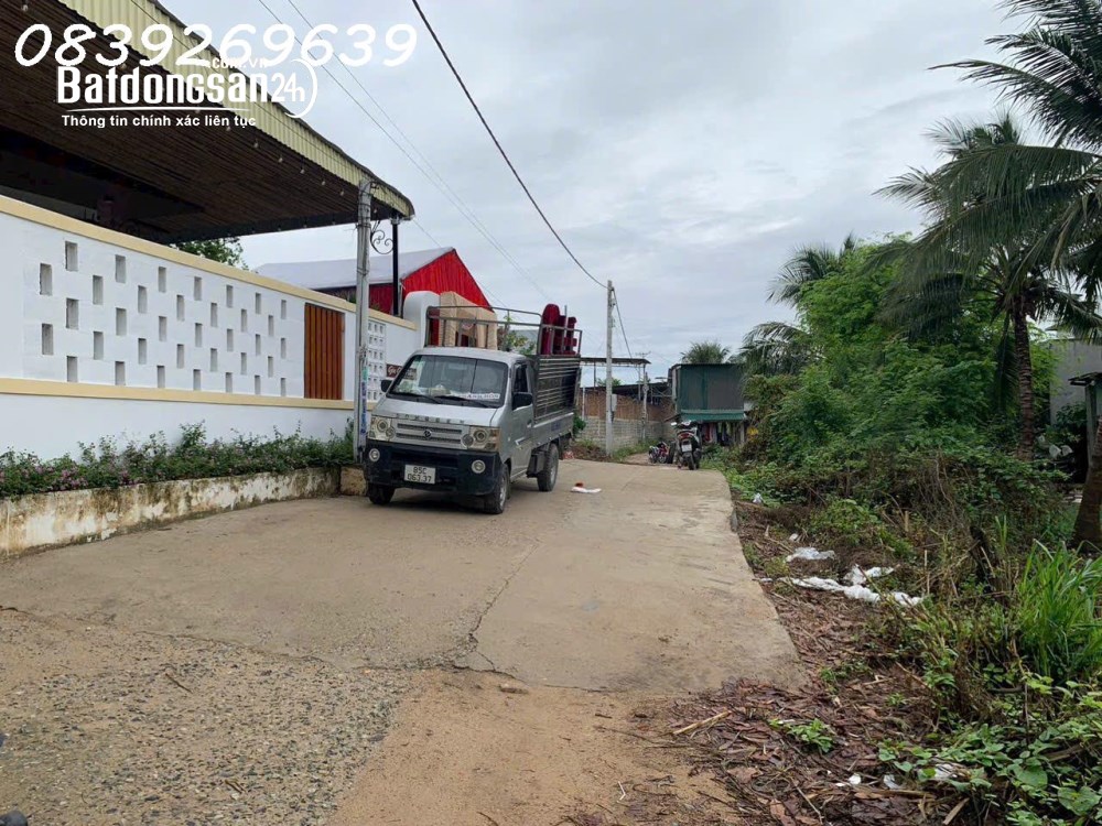 Bán đất nông nghiệp khu vực Đạo Long, TP. Phan Rang – Tháp Chàm: Diện tích 1.033m2, giá 1,7 tỷ.