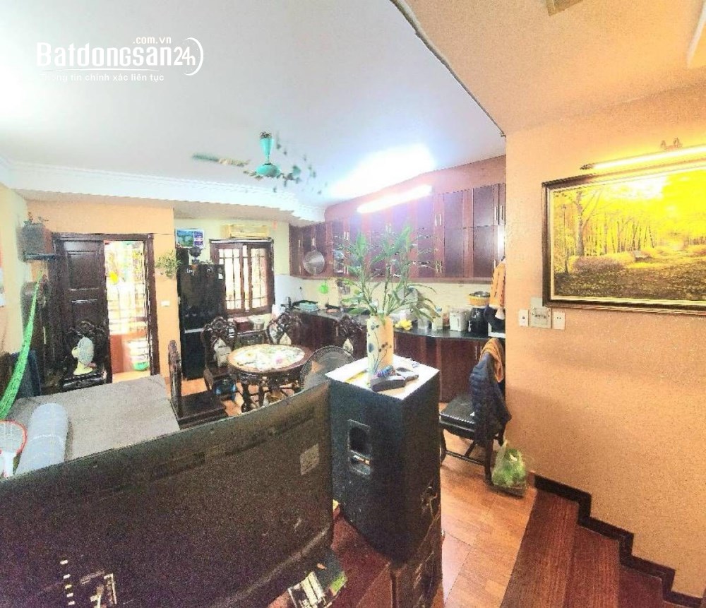 Bán Nhà phố Bạch Mai - 5 tầng, kinh doanh 20 triệu/tháng - Vị trí ô tô tránh.