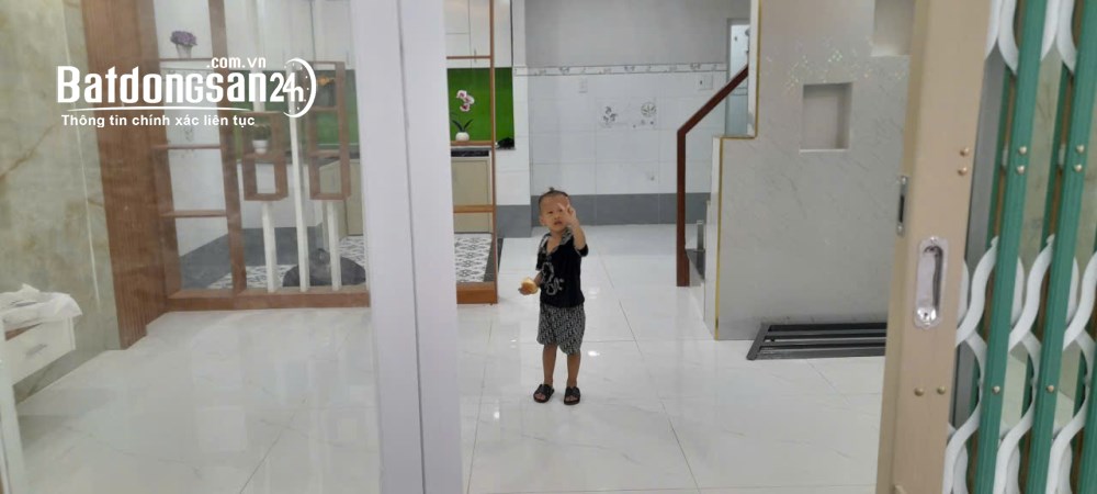Bán nhà đường Bình Tiên, Quận 6, Hồ Chí Minh - 40m2 - 4 tỷ đồng - Nhà đẹp, kiên cố.